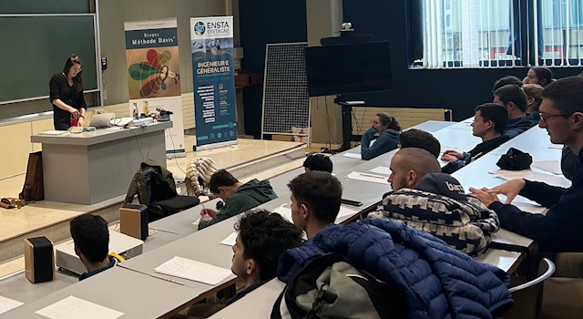 intervention à l'ENSTA, école d'ingénieurs.